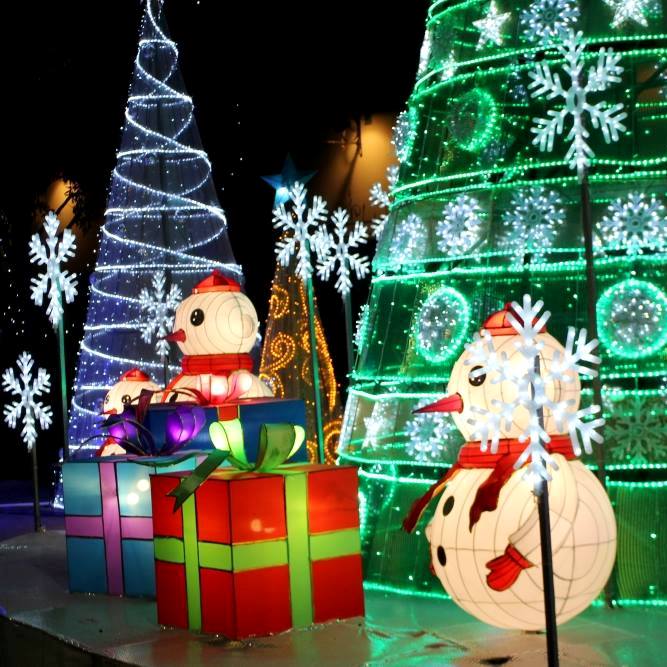Christmas Lights | by Sherri Tilley | Lights | Dickens on the Strand | Galveston, TX
